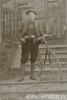 Cyklista kolem roku 1900